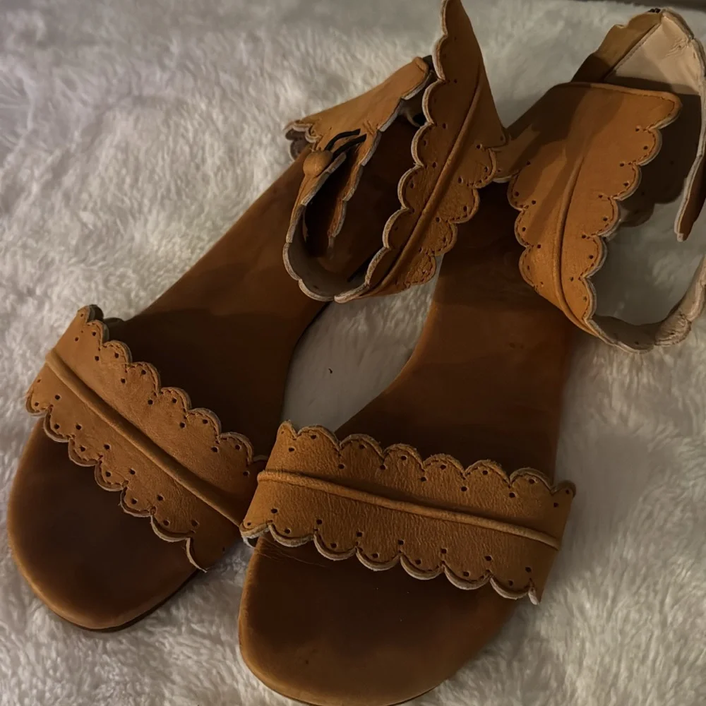 Sandals - Picture 1 of 1